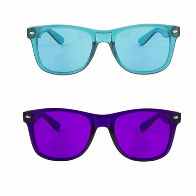 Η διάθεση χαλαρώνει χρωματισμένο ήλιο Glassess φακών θεραπείας χρώματος το γυαλιά για τους άνδρες γυναικών για άνδρες και για γυναίκες